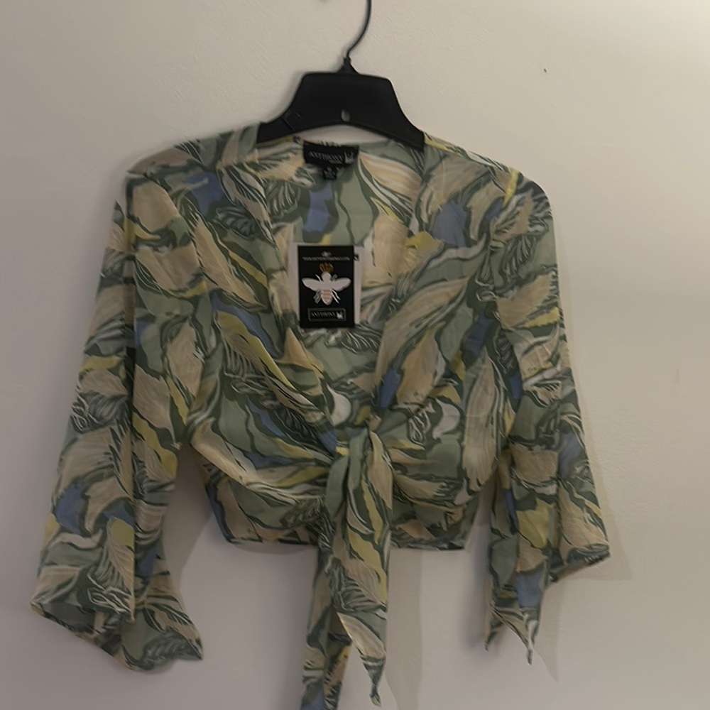 Antthony Green and Blue Tie-Front Kimono with V-Neck